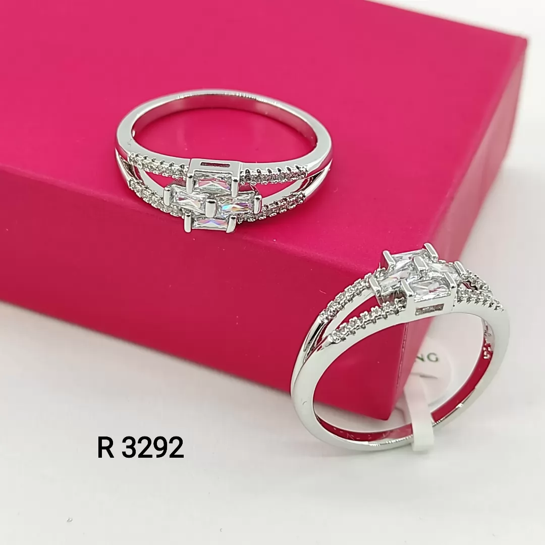 R 3292